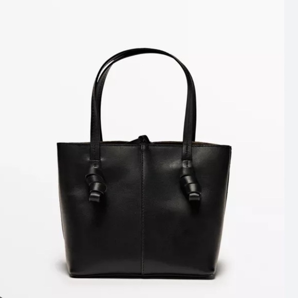 Massimo Dutti NWT Nappa leather mini bucket bag black - Picture 1 of 5